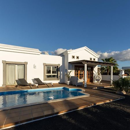 Villa Mo Luxury Heated Pool Playa Blanca  Bagian luar foto
