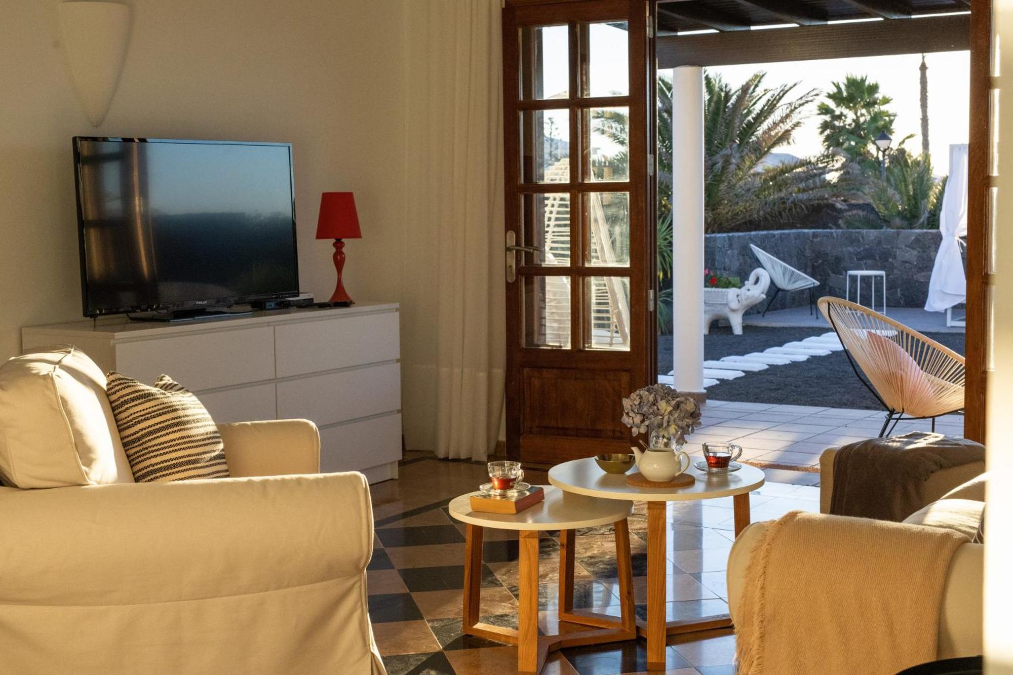 Villa Mo Luxury Heated Pool Playa Blanca  Bagian luar foto